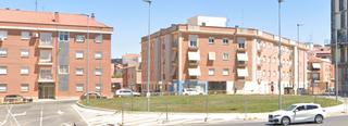 Alquiler Piso  Plaza hermanos mediero encinas. Se alquila vivienda cerca de condes de barcelona