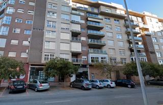 Aparcament cotxe  Calle trafalgar. Plaza de garaje grande con posibilidad de trastero