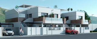 Casa a Pilar de la Horadada Ciudad. Obra nueva  bungalow planta alta con 2 dormitorios piscina y gar