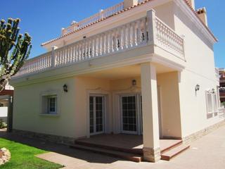Xalet a Cabo Roig. Lujosa villa en cabo roig con 6 dormitorios y cerca playas de ar