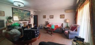 Etagenwohnung in Centro - Muelle Pesquero. Centrico piso amplio de 3 dormitorios con garaje en el mismo edi