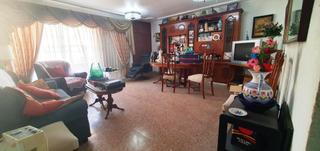 Appartement à Centro - Muelle Pesquero. Centrico piso amplio de 3 dormitorios con garaje en el mismo edi