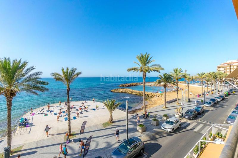 Foto aedf59f4-8830-42f5-bd02-dba8eac3d823. Piso  reformado en primera línea de playa, con vistas despejadas al mar en Torrevieja