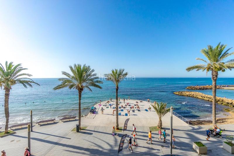 Foto f8725a50-e4a3-4cbf-939f-8184bf7cb654. Piso  reformado en primera línea de playa, con vistas despejadas al mar en Torrevieja