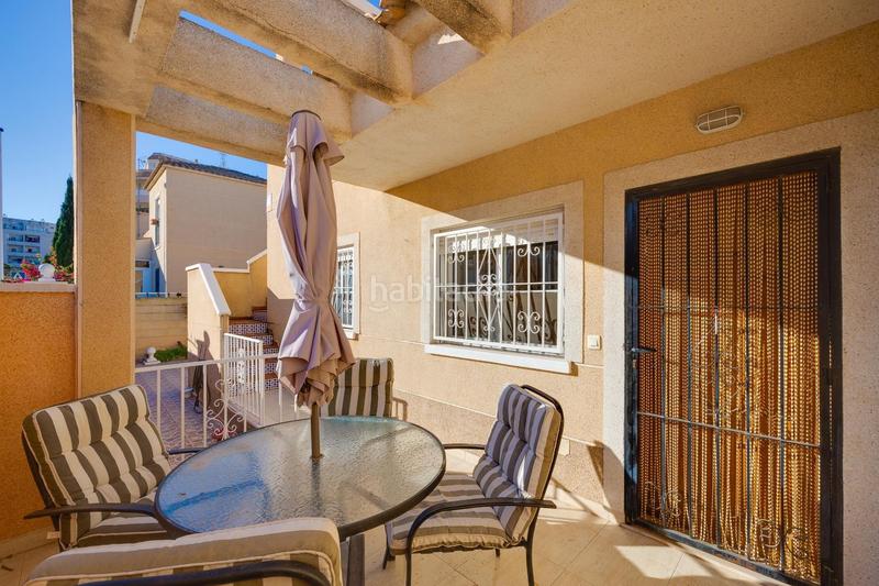 Foto 0f5ae315-9693-41c9-9308-ac65904cdc88. Chalet  con piscina comunitaria en venta en Torrevieja