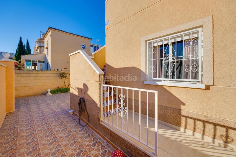 Foto 59814898-6411-4a01-8b09-2b75b025644b. Chalet  con piscina comunitaria en venta en Torrevieja