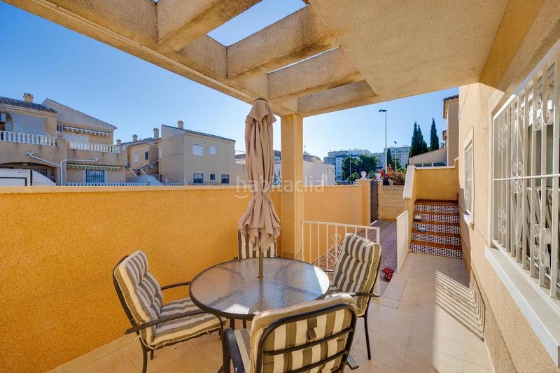 Foto 6d138b6f-63c9-4a92-9c1a-aad80bb4e9f2. Chalet  con piscina comunitaria en venta en Torrevieja