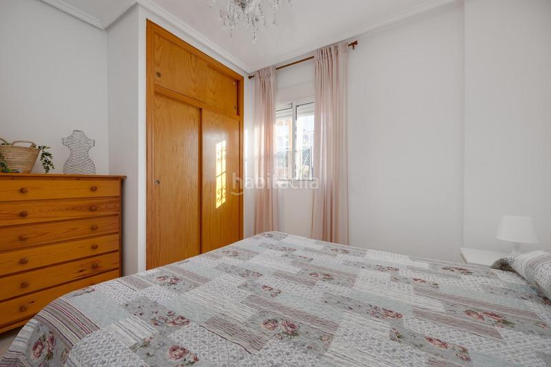 Foto 766a7005-bdf5-47db-b7d5-f08152c5abe9. Chalet  con piscina comunitaria en venta en Torrevieja