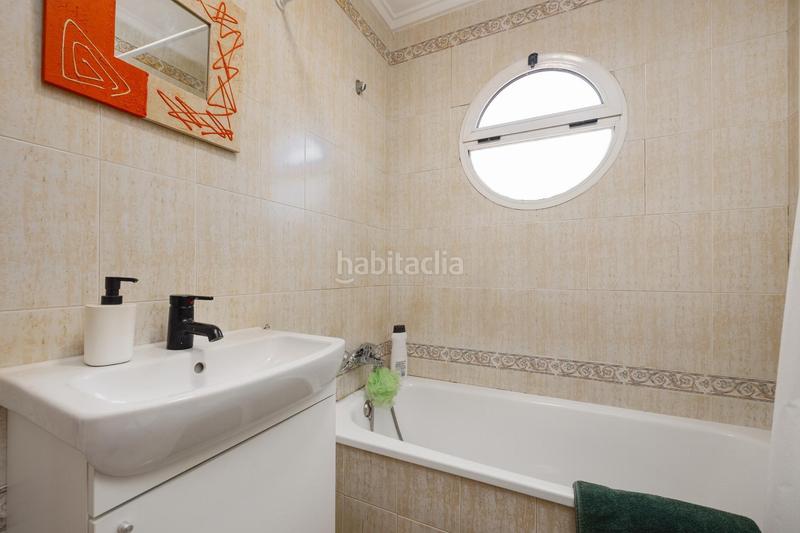Foto d727ff5f-2e60-4e46-a4ad-18ba947f8e2e. Chalet  con piscina comunitaria en venta en Torrevieja