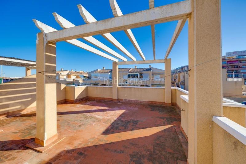 Foto f8c97d51-d260-4905-92a3-9cd698583e62. Chalet  con piscina comunitaria en venta en Torrevieja