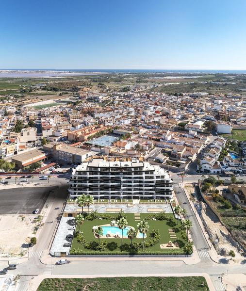 Foto 84160374-c76f-48f0-9a31-0d80674441b9. Ático atico de lujo con solarium con piscina comunitaria en Torrevieja