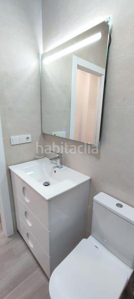 Foto c9311ed3-fbcf-4c5e-bcfd-bf722bcc9d08. Piso vivienda reformada moderna y de calidad, amplio patio terraza en Torrevieja