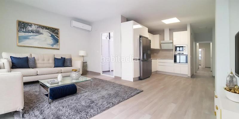 Foto e4e040d5-97ea-4b19-bd00-45bf9910884c. Piso vivienda reformada moderna y de calidad, amplio patio terraza en Torrevieja