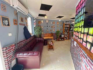 Geschäftsraum in Pueblo. Local comercial en el centro de guardamar del segura