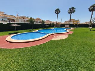 Appartement à Zona Carrefour - Urbanizaciones. Bungalow planta alta en urbanización con piscina comunitaria