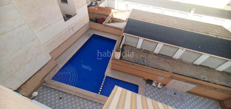Foto 45f799fd-c489-4fb7-880c-4e55b2bf2969. Ático  centrico con piscina y garaje cerrado en Torrevieja