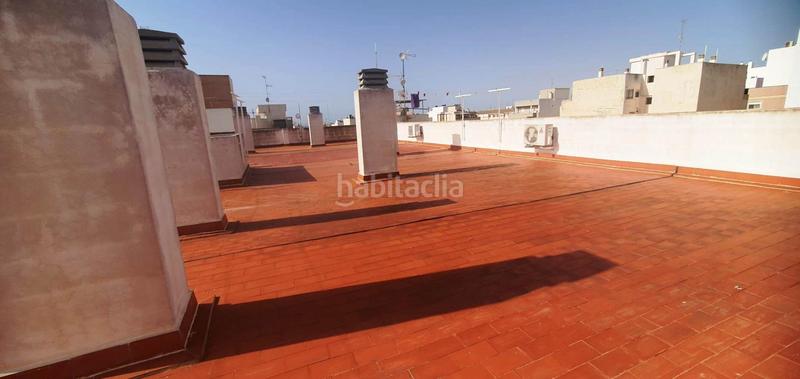 Foto f72ec92b-9cb7-4cb5-8745-b2360d37e052. Ático  centrico con piscina y garaje cerrado en Torrevieja