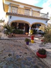 Masia a Pozoblanco. Finca de olivar con vivienda legal junto al rio guadalbarbo