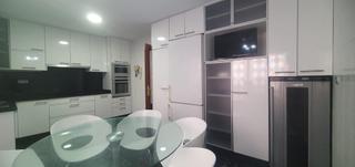 Location Appartement à Centro - Muelle Pesquero. Piso en alquiler muy amplio y céntrico