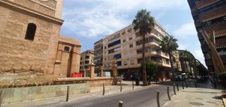 Pis a Centro - Muelle Pesquero. Amplio piso céntrico de 4 dormitorios, 3 baños, trastero y parki