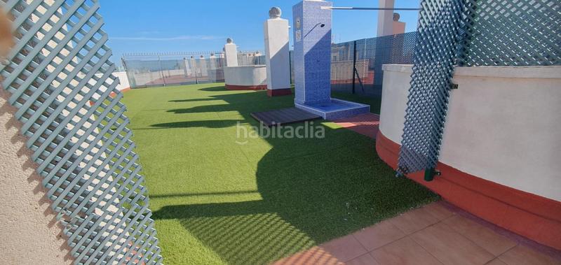 Foto 1204d8df-b722-46fa-b44c-575707ea5889. Rent flat with pool in El Molino Torrevieja