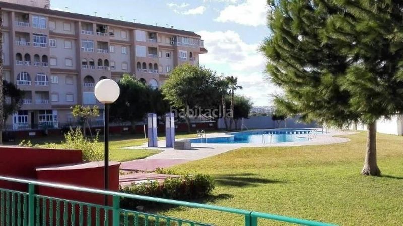 Foto a8818650-f622-4e9f-85e2-ca88e4f3de70. Attique avec piscine dans Parque de las Naciones Torrevieja