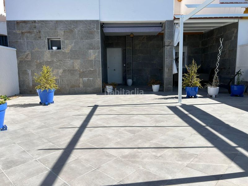 Foto e39fa464-aec8-4341-9844-5b465a4aca4e. Casa adossada amb aparcament a Ayamonte ciudad Ayamonte