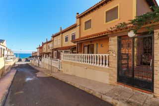 Reihenhaus in Miramar - Torre del Moro. Adosado dúplex de 3 dormitorios en cabo cervera