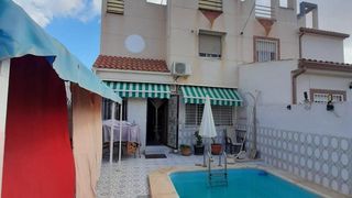 Dúplex a Zona Carrefour - Urbanizaciones. Dúplex de 4 dormitorios con piscina privada