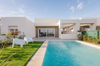 Chalet in Algorfa. Villa con piscina privada