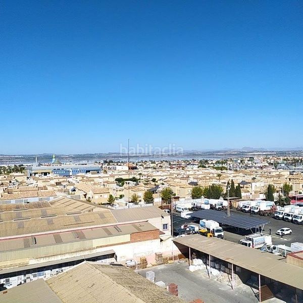 Foto 141c306c-9405-40f9-baf1-0dc869b903ec. Pis amb aparcament piscina a Parque Acuático - Sector 25 Torrevieja