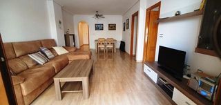 Location Appartement à Antonio Machado. Bonito pisos de 2 dormitorios y 2 baños, con garaje y piscina