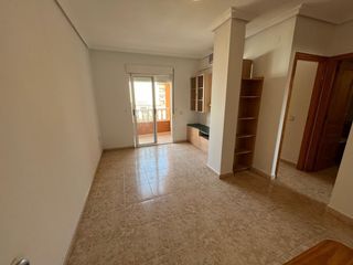Appartement à El Molino. Piso de 2 dormitorios a un paso del centro de torrevieja