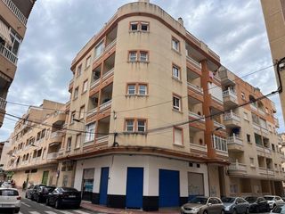 Apartament a Parque de las Naciones. Precioso apartamento de 2 dormitorios en perfecto estado, terraz