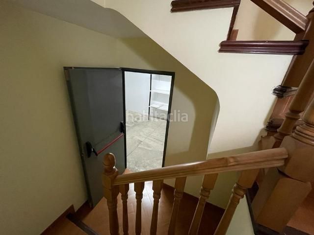 Foto 1f16c6c6-7d8a-4d60-aa06-d78c15ee6113. Casa amb calefacció aparcament a Pozoblanco