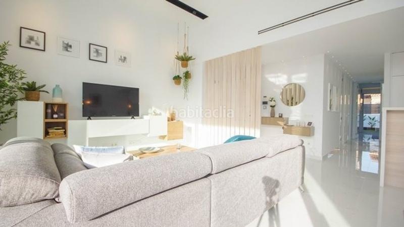 Foto c73a67f1-4a1a-4609-adfa-0f5a05d0f9bf. Xalet amb aparcament piscina a Zona Carrefour - Urbanizaciones Torrevieja