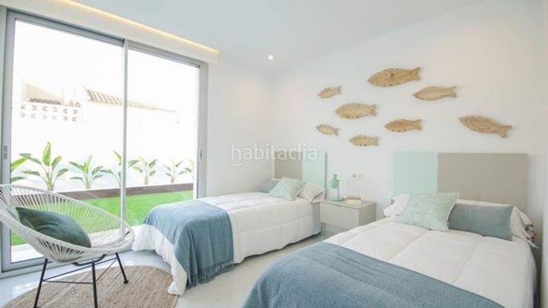 Foto f0e7d936-5422-4bbd-bc3a-0bf89033dd59. Xalet amb aparcament piscina a Zona Carrefour - Urbanizaciones Torrevieja