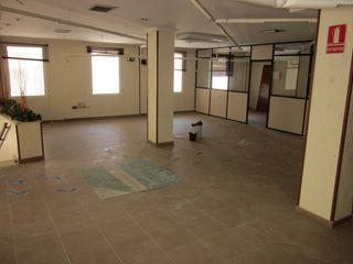 Local Comercial a Puerto Deportivo. Centro, centro, conjunto de inmuebles en el mismo edificio