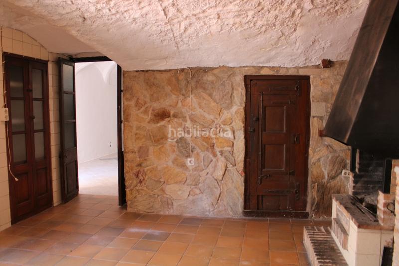 Foto 5dcdd7de-74ce-4854-bf3f-68ce5085f5f8. Masia amb xemeneia a Begur Begur