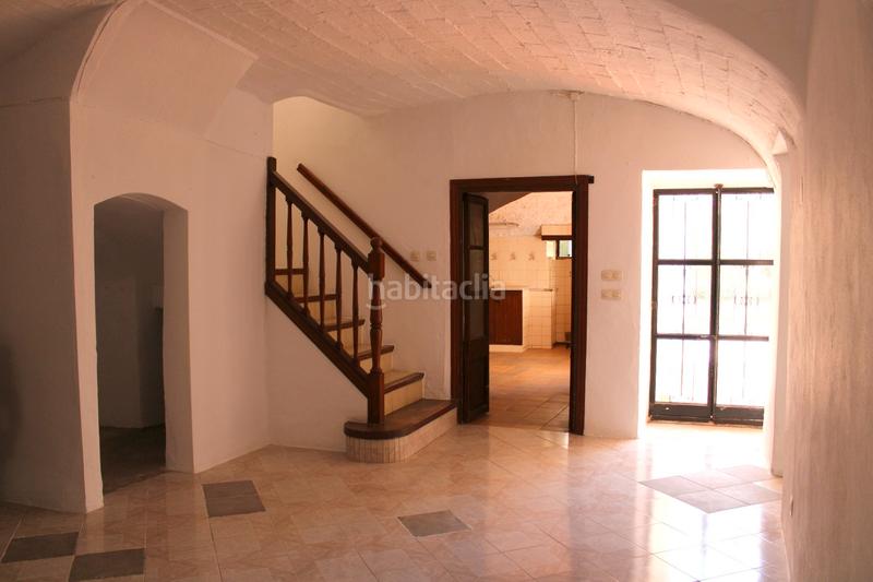 Foto dbe635be-a1a7-488b-ba3e-76b2f5102f1b. Masia amb xemeneia a Begur Begur