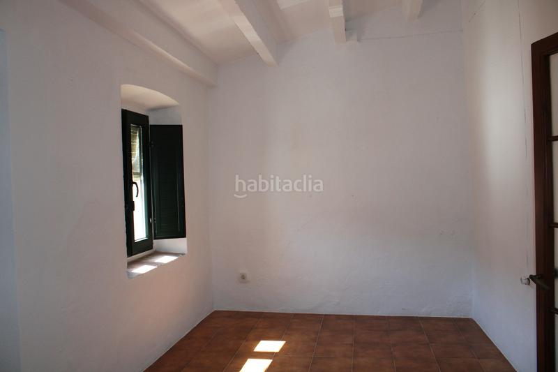 Foto ebfa5bf5-f1aa-4711-afce-ca1e385b7a93. Masia amb xemeneia a Begur Begur