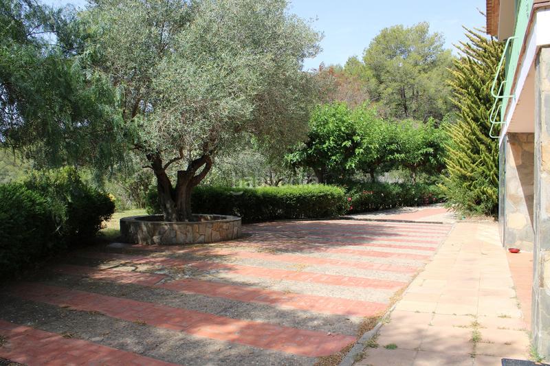 Foto 35e37956-2345-4f33-b979-04576302f116. Casa  individual en gran parcela ubicada en una zona tranquila en Begur