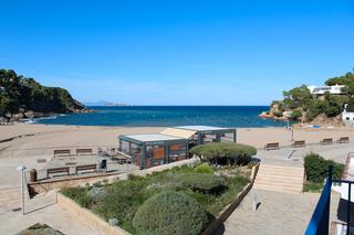 Masía en Sa Riera-Sa Fontansa. Casa de pescadores en primera línea de mar en sa riera, con fant