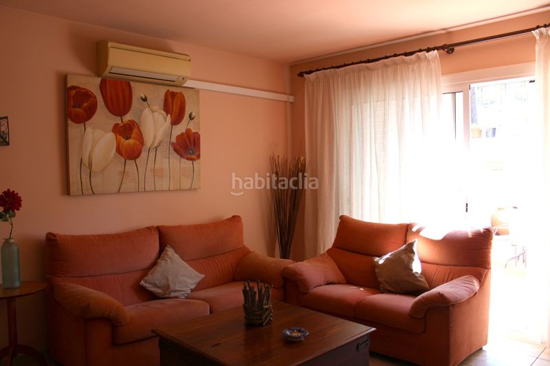 Foto 44e5b14d-d0dd-447d-a4b2-1fa18b3fa0a7. Casa adossada amb xemeneia a Sa Riera-Sa Fontansa Begur