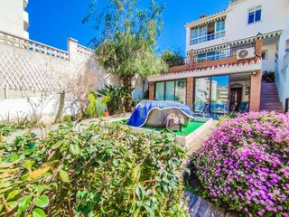 Casa  Calle azucena. Casa con 6 habitaciones amueblada con piscina, calefaccin, aire