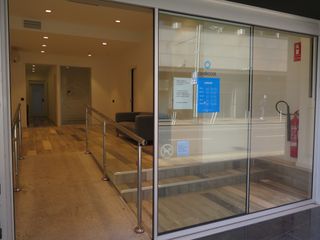 Rent Business premise  Carrer migdia. Local pbx.100m² i 60m² pis superior. amb totes les instal.lacion
