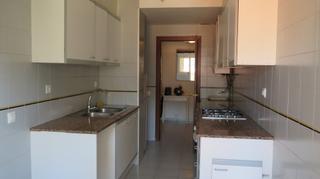 Location Appartement  Carrer de la rutlla. Pis de 4hab amb mobles per estudiants.