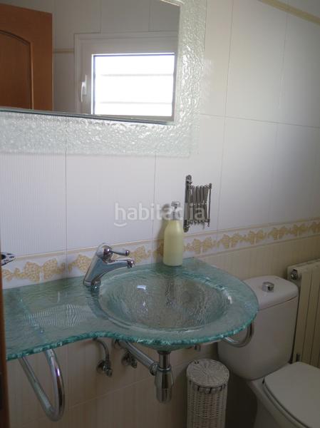 Foto 2c821774-30f1-4869-bfcc-7c858563277e. Casa amb xemeneia calefacció aparcament a Palau Girona