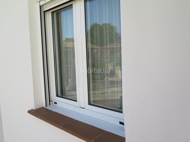 Foto 75aca291-dc7f-4b24-b315-a79e9b1aecc3. Casa amb xemeneia calefacció aparcament a Palau Girona