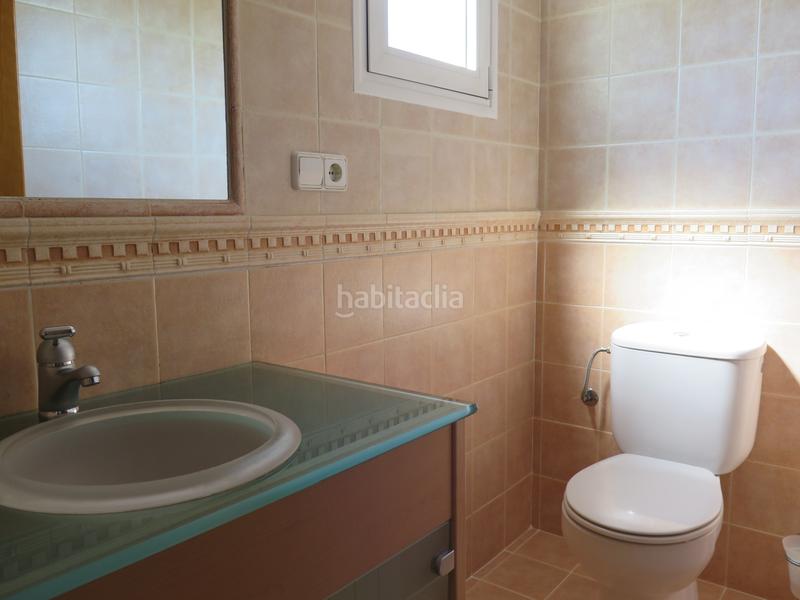 Foto ce80e909-ec91-45e3-a119-9aa47bcdaf4c. Casa amb xemeneia calefacció aparcament a Palau Girona